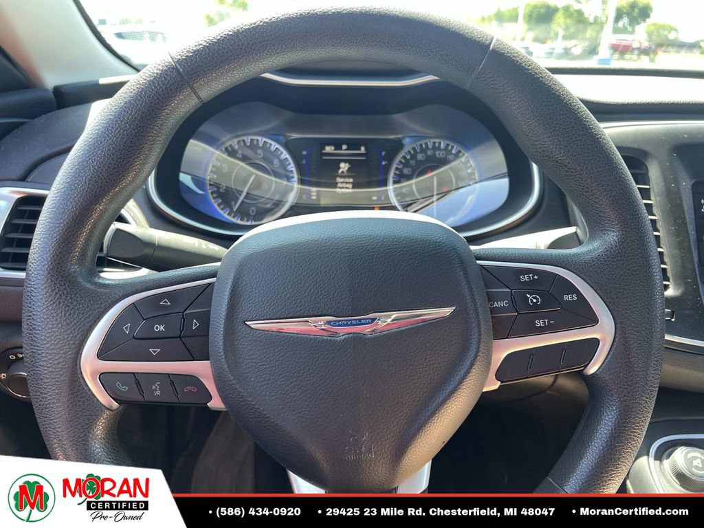 Used 2015 Chrysler 200 Limited FWD image 18