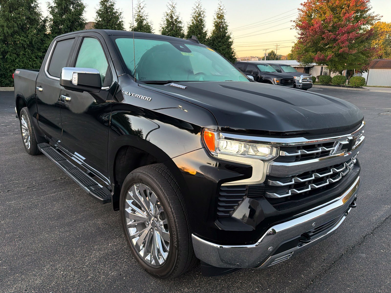 Used 2024 Chevrolet Silverado 1500 LTZ AWD/4WD image 7