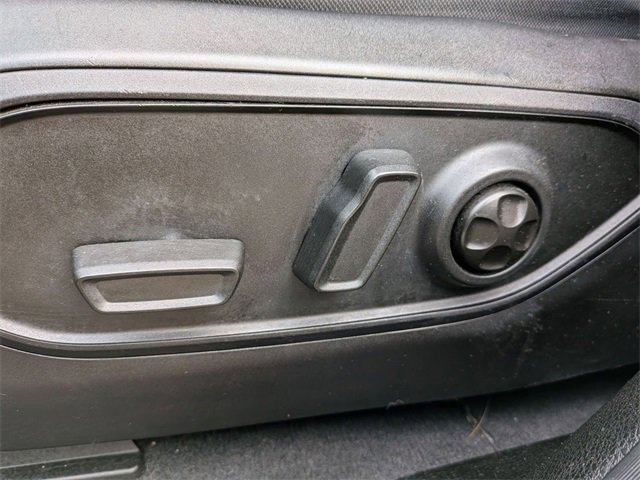 Used 2024 Jeep Grand Cherokee L Limited w/ Luxury Tech Group II image 13