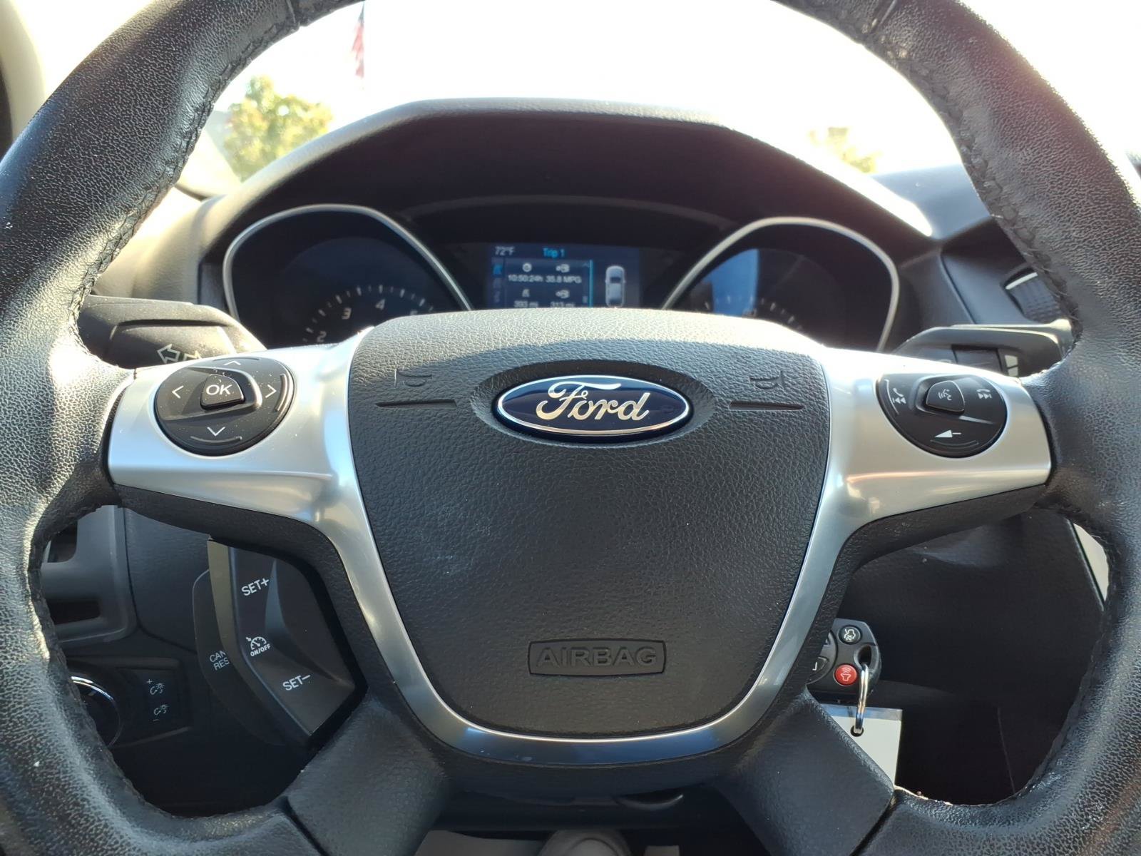 Used 2014 Ford Focus SE w/ Equipment Group 201A FWD image 21