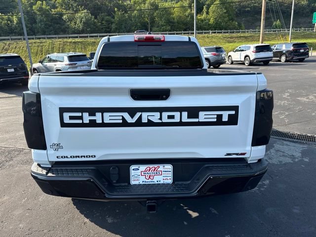 Used 2024 Chevrolet Colorado ZR2 w/ Technology Package AWD/4WD image 6