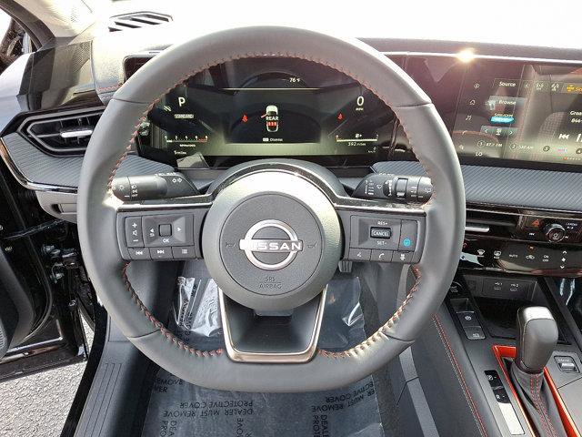 New 2025 Nissan Kicks SR image 9