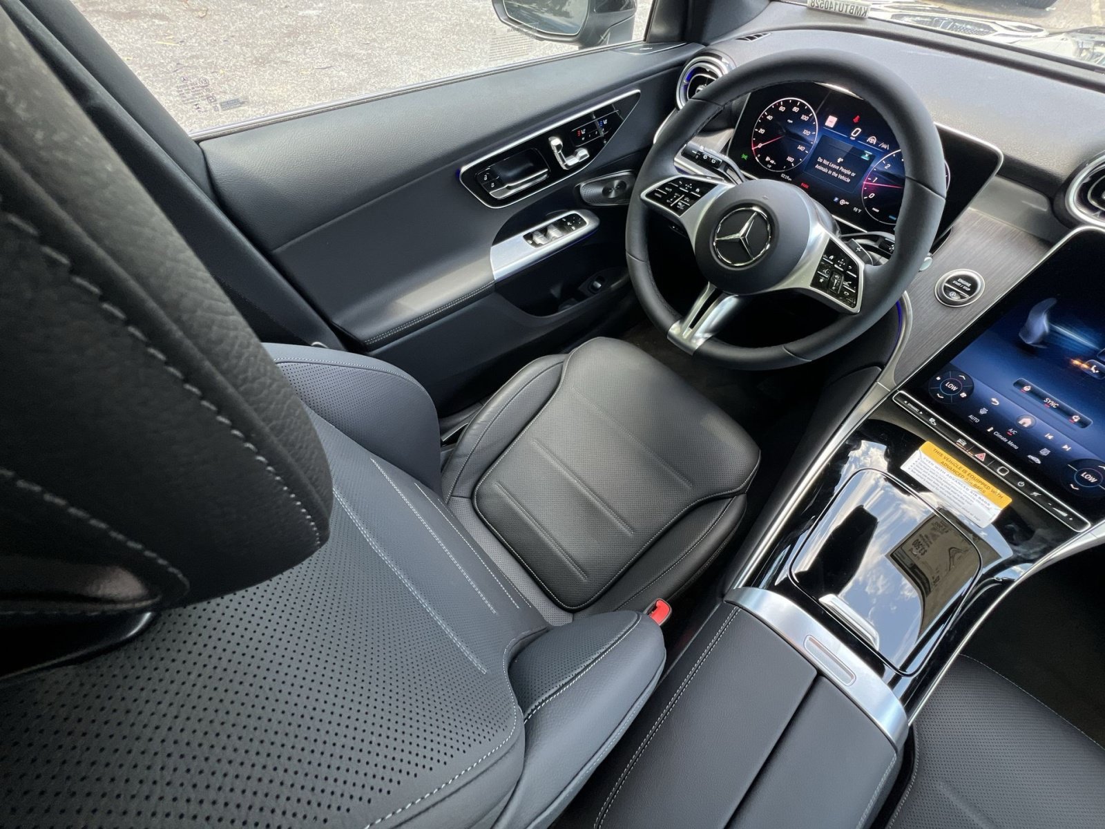 New 2026 Mercedes-Benz GLC 300 4MATIC image 16