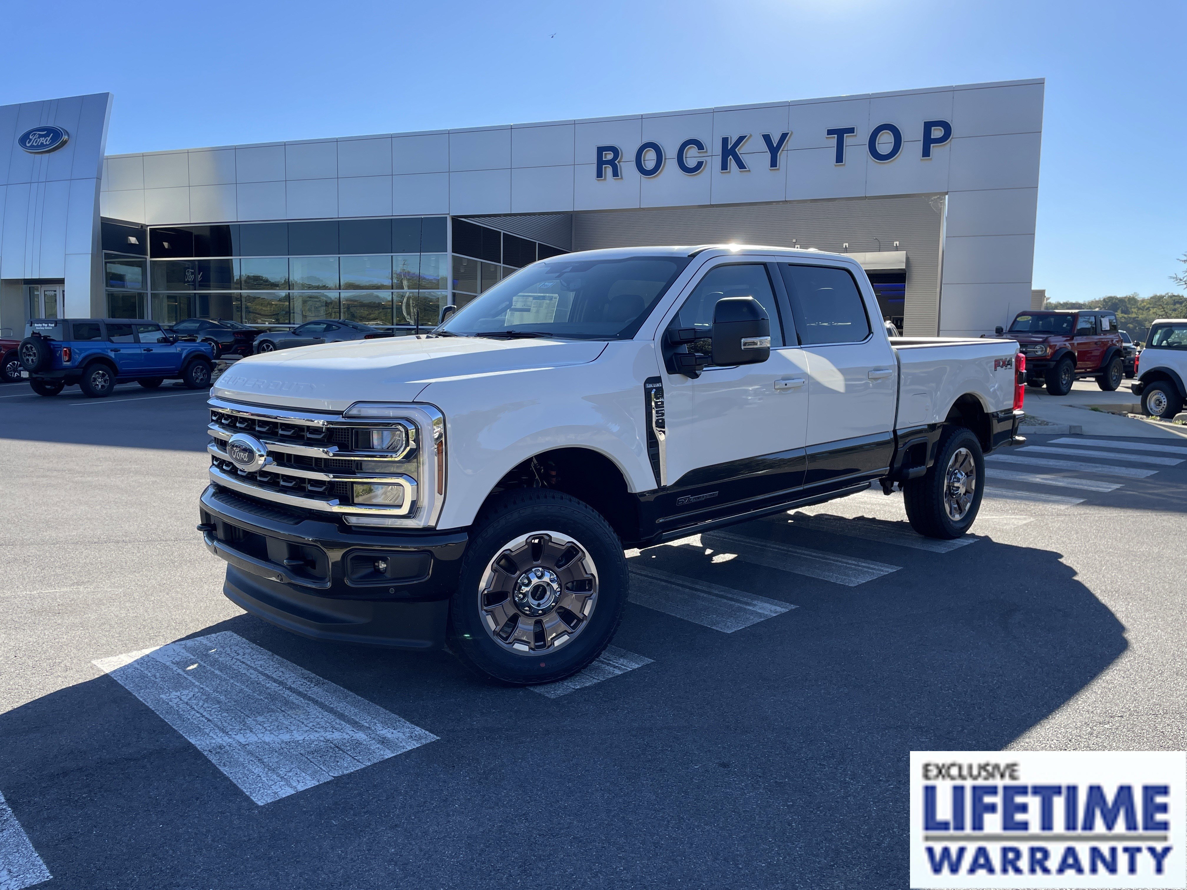 New 2025 Ford F250 King Ranch w/ FX4 Off-Road Package