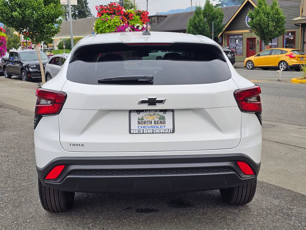 New 2026 Chevrolet Trax LS FWD image 6