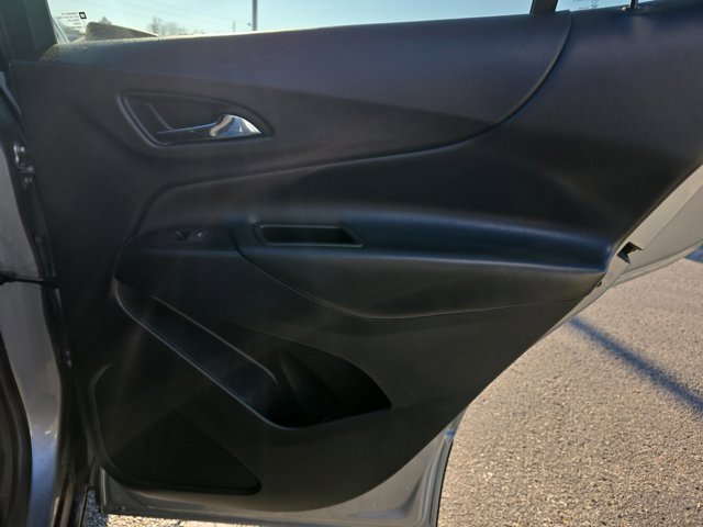 Used 2023 Chevrolet Equinox LT image 16