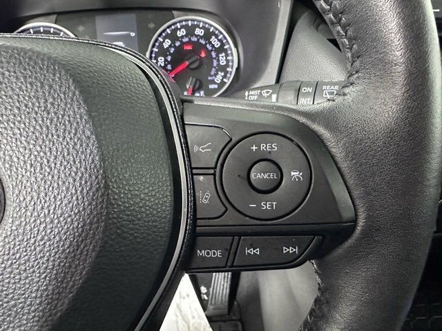 Used 2021 Toyota RAV4 XLE image 24