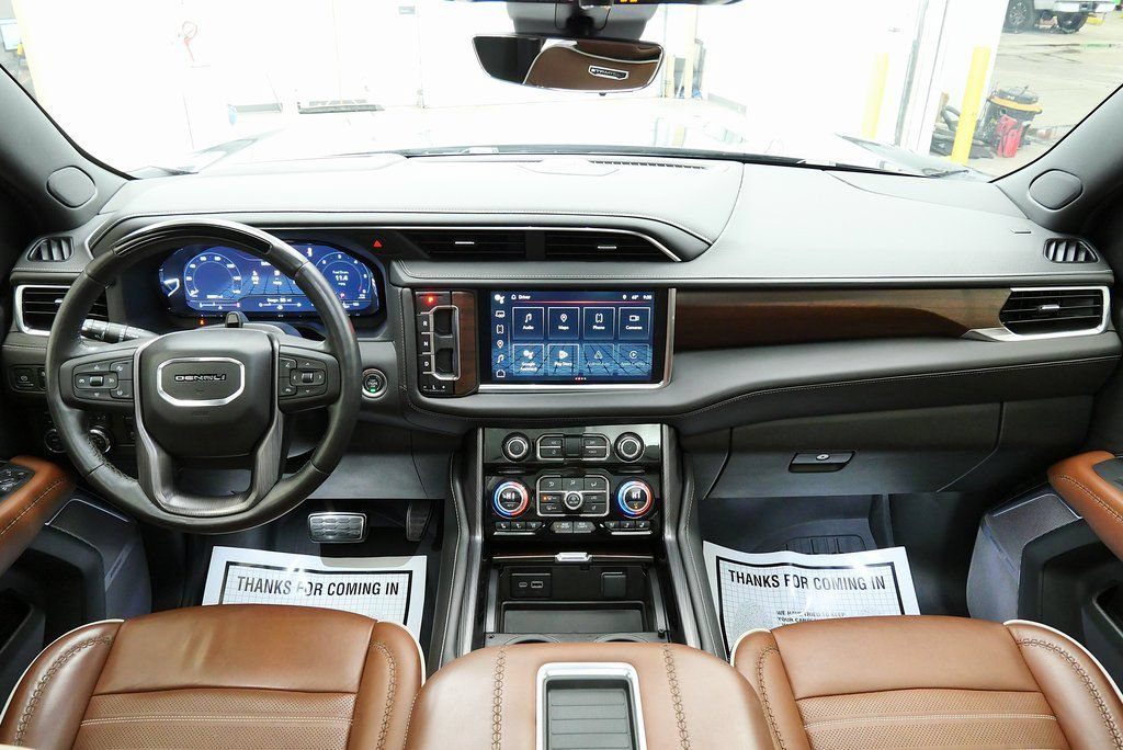 Used 2024 GMC Yukon Denali Ultimate AWD/4WD image 23