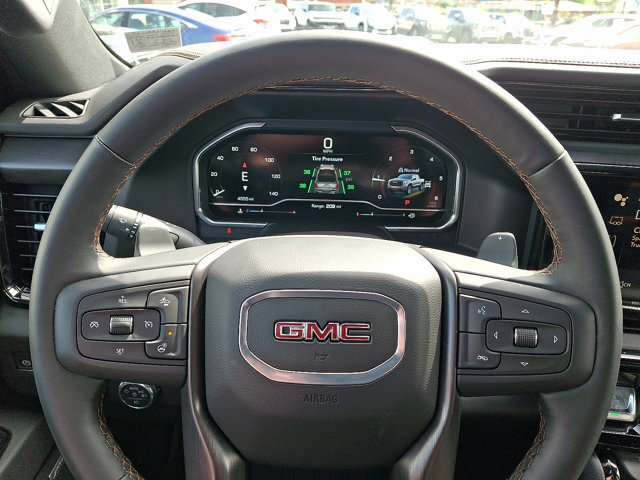 Used 2025 GMC Sierra 1500 AT4 w/ Technology Package AWD/4WD image 22