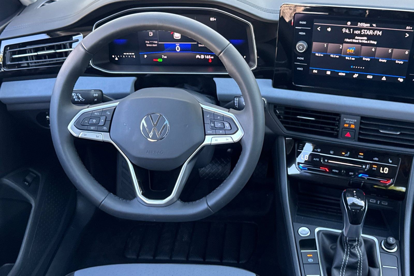 New 2026 Volkswagen Jetta SE FWD image 12