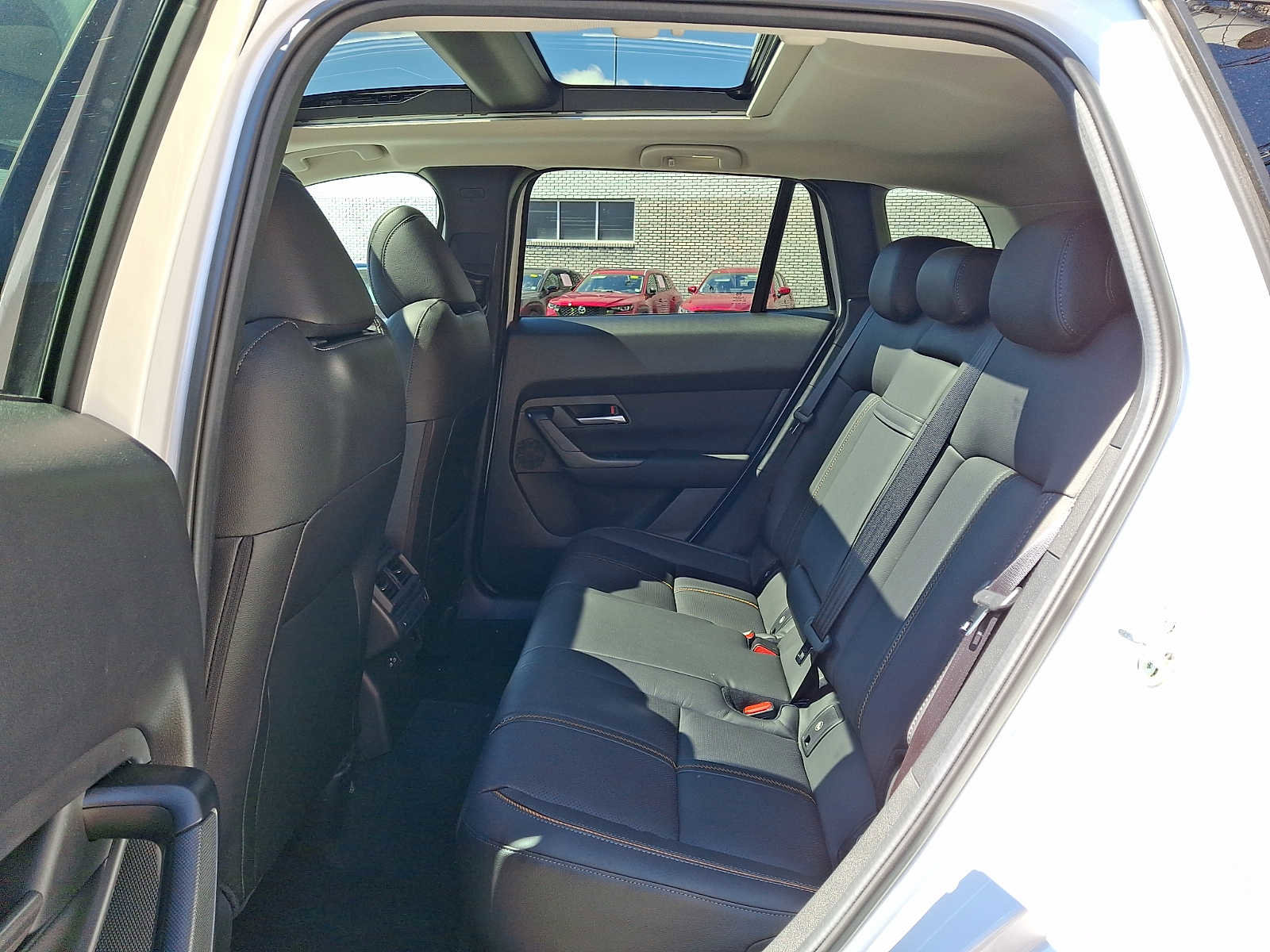 Certified 2025 MAZDA CX-50 AWD 2.5 Turbo w/ Premium Pkg image 10