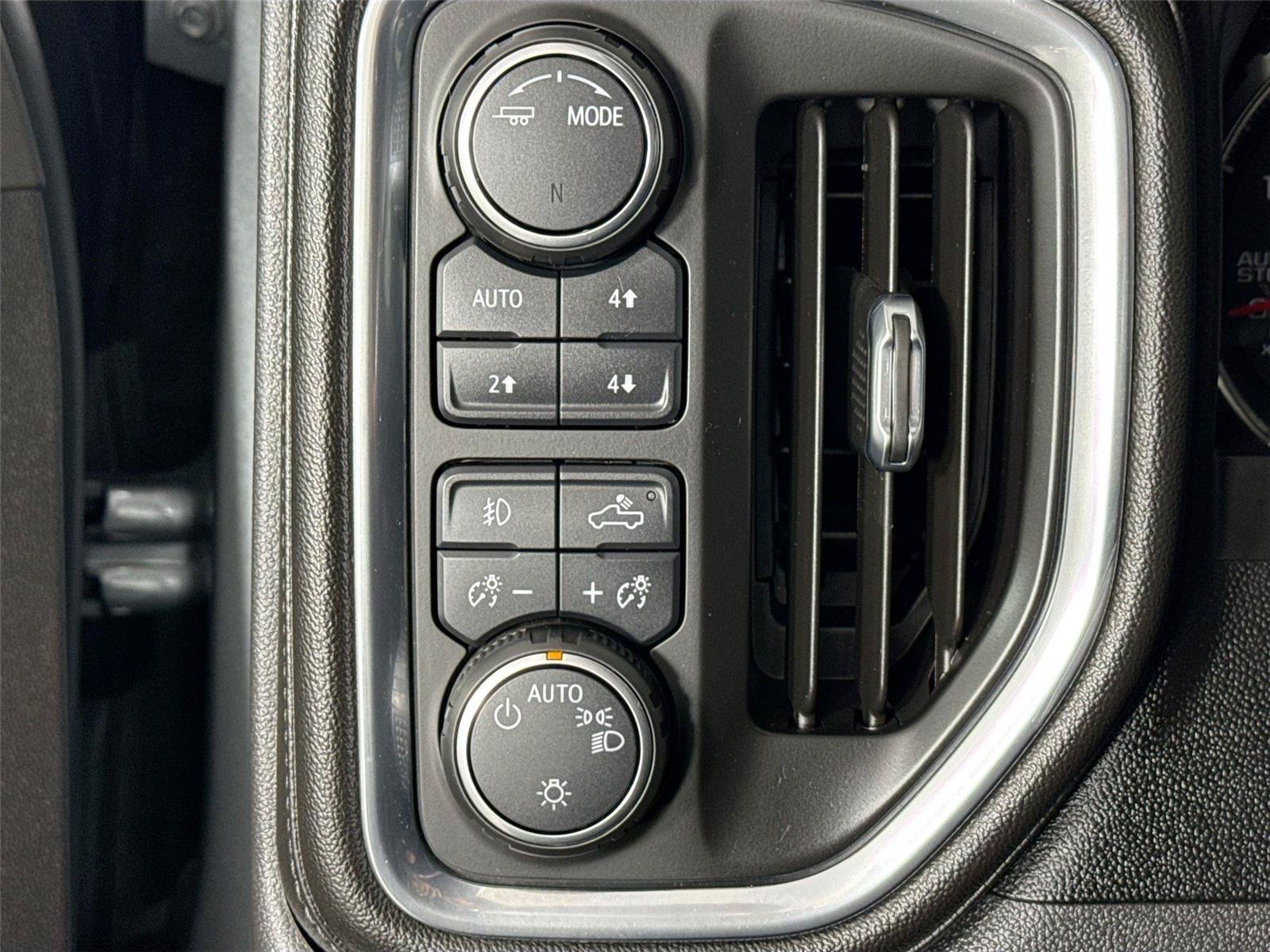 Used 2020 Chevrolet Silverado 1500 RST w/ All-Star Edition AWD/4WD image 14