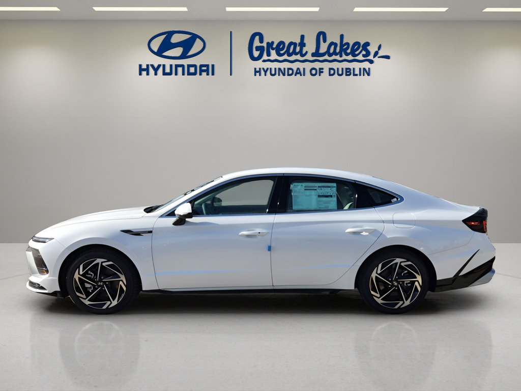 New 2026 Hyundai Sonata SEL FWD image 2