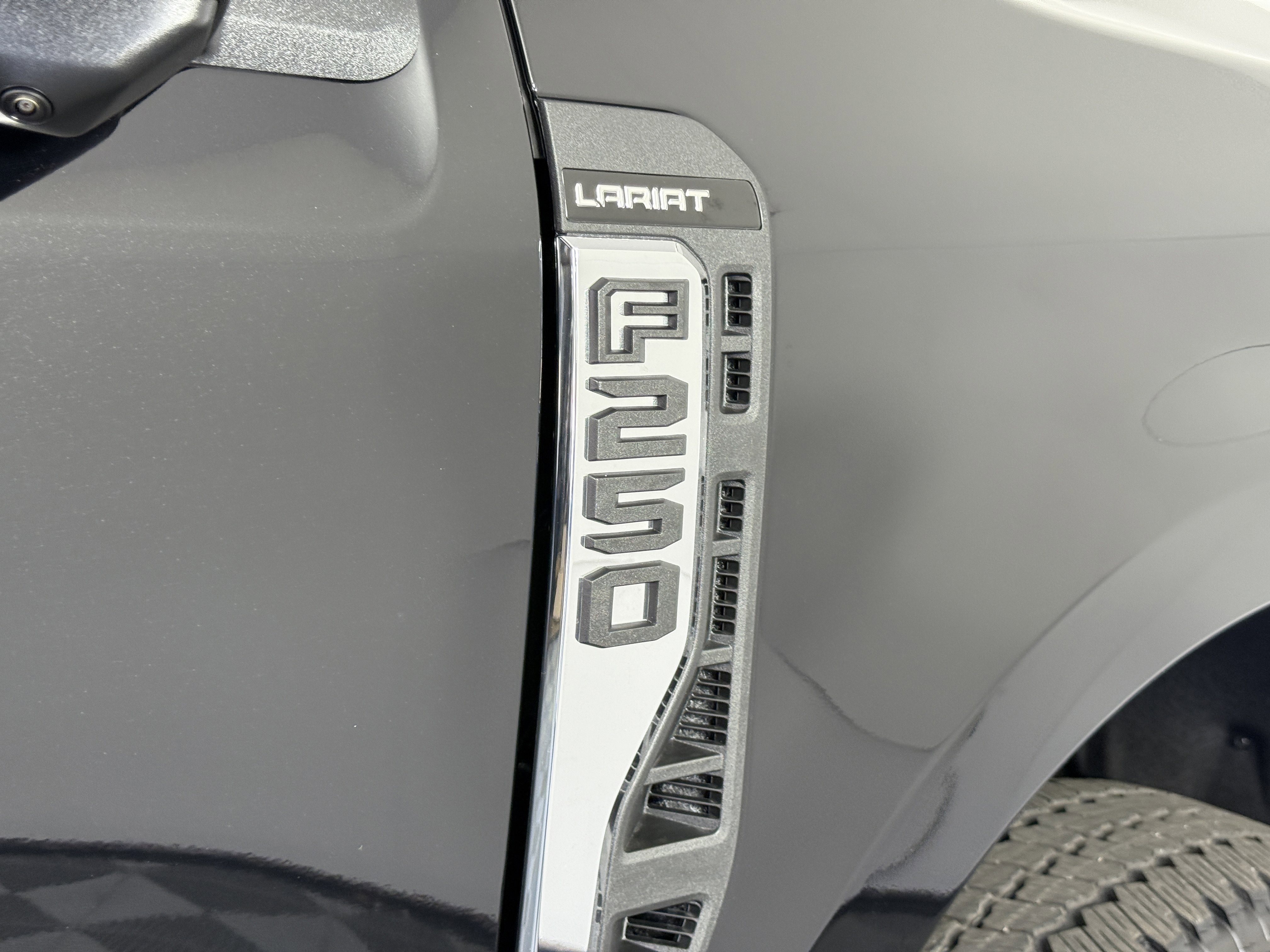 New 2026 Ford F250 Lariat image 9