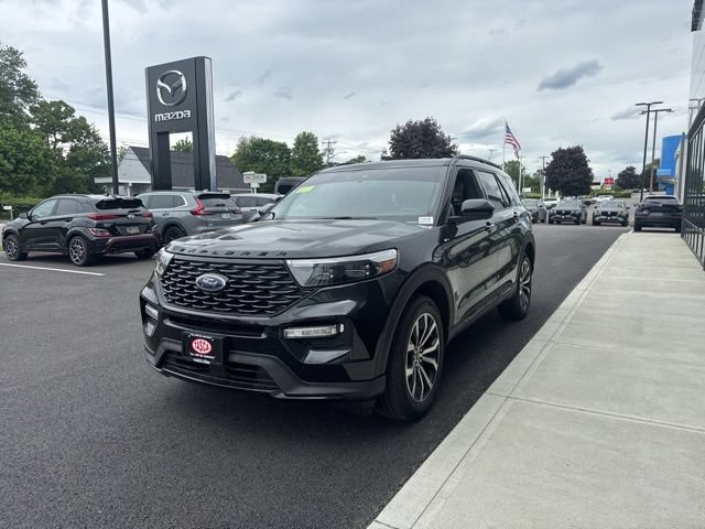 Used 2022 Ford Explorer ST-Line w/ Class IV Trailer Tow Package AWD/4WD image 7