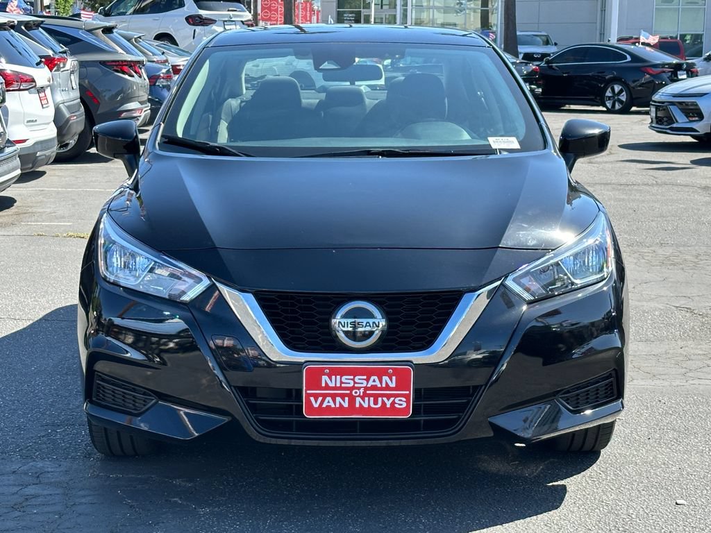 Used 2022 Nissan Versa SV w/ Trunk Package FWD image 12
