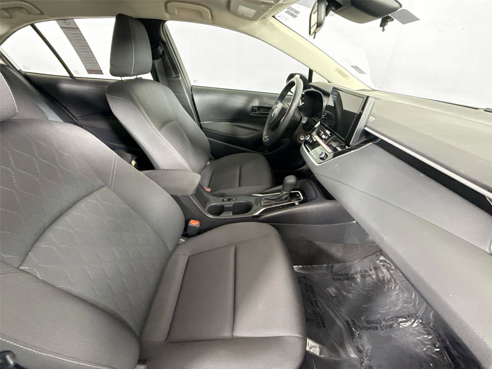 Certified 2025 Toyota Corolla LE image 47