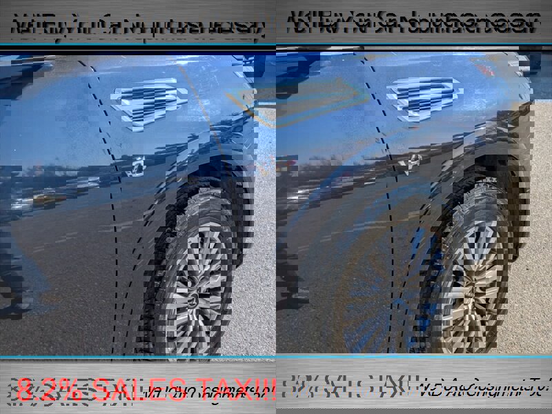 Used 2022 Nissan Armada SL w/ Captain's Chairs Package image 40