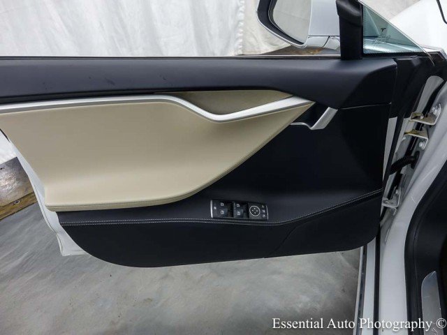 Used 2017 Tesla Model S 100D AWD/4WD image 33
