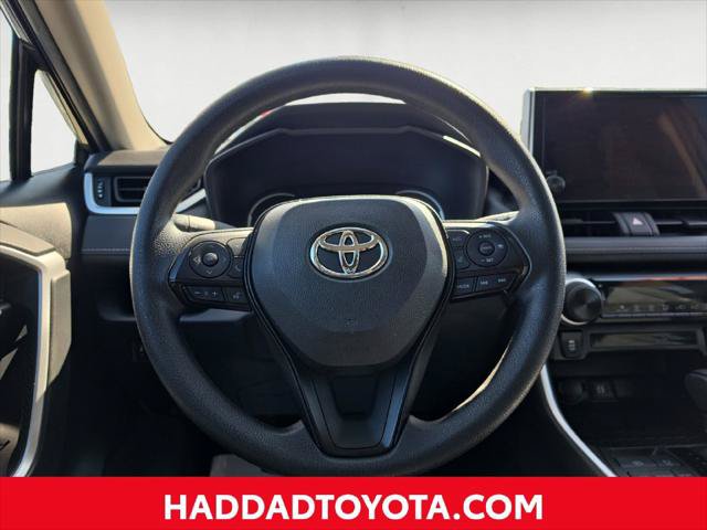Certified 2023 Toyota RAV4 LE AWD/4WD image 14
