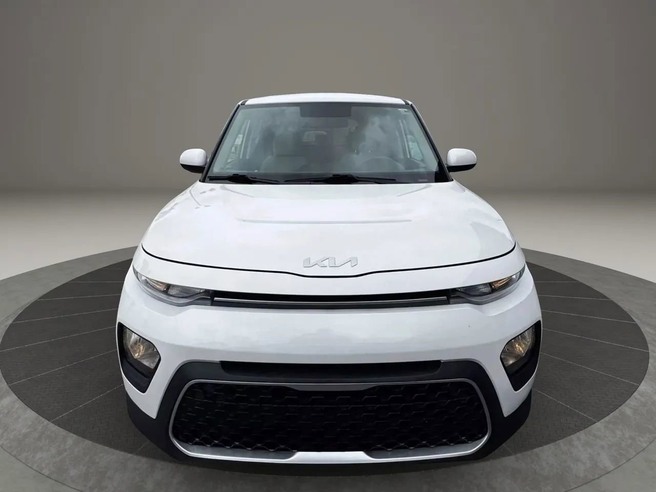 Used 2022 Kia Soul LX image 4