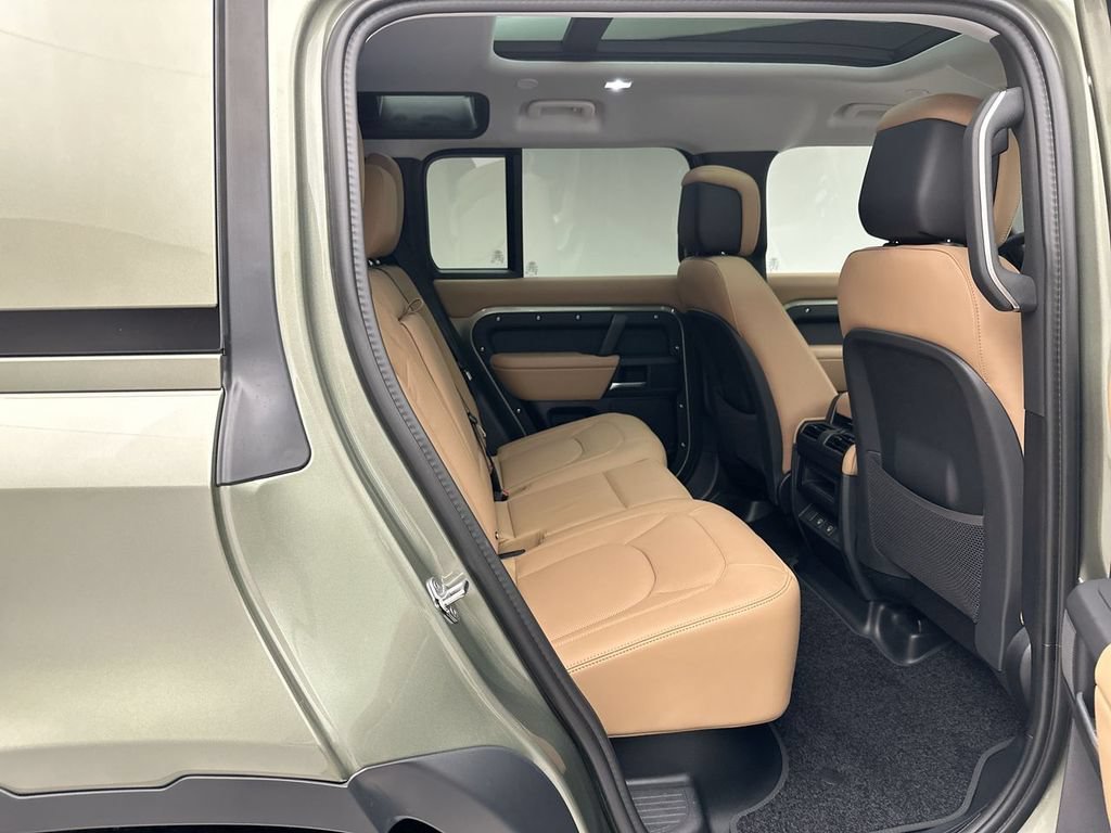 Certified 2025 Land Rover Defender 110 S AWD/4WD image 6