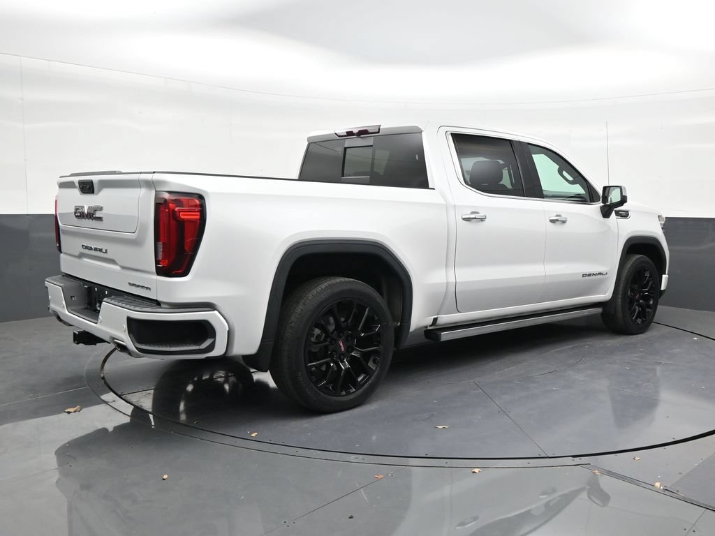 Used 2023 GMC Sierra 1500 Denali w/ Denali Carbonpro Edition AWD/4WD image 5