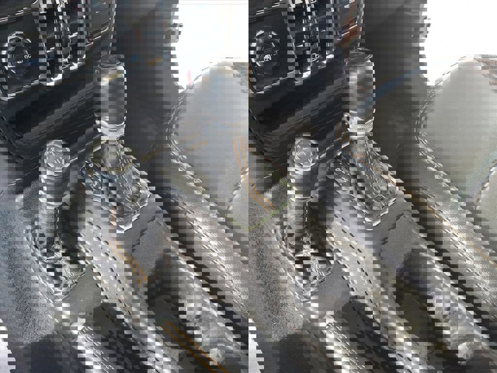 Used 2021 Jeep Gladiator Overland image 17