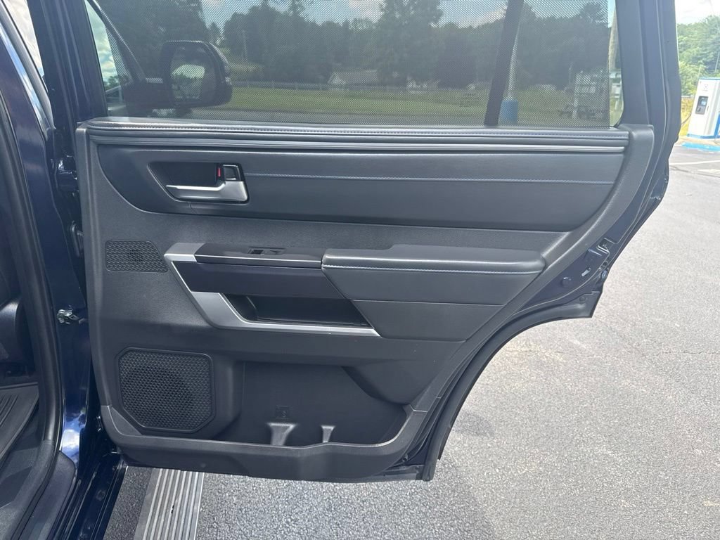 Used 2024 Toyota Sequoia Platinum AWD/4WD image 46