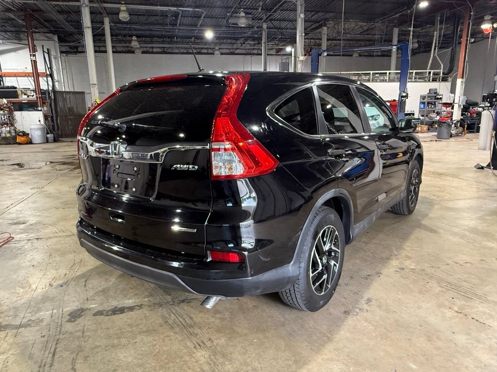 Used 2016 Honda CR-V SE image 9
