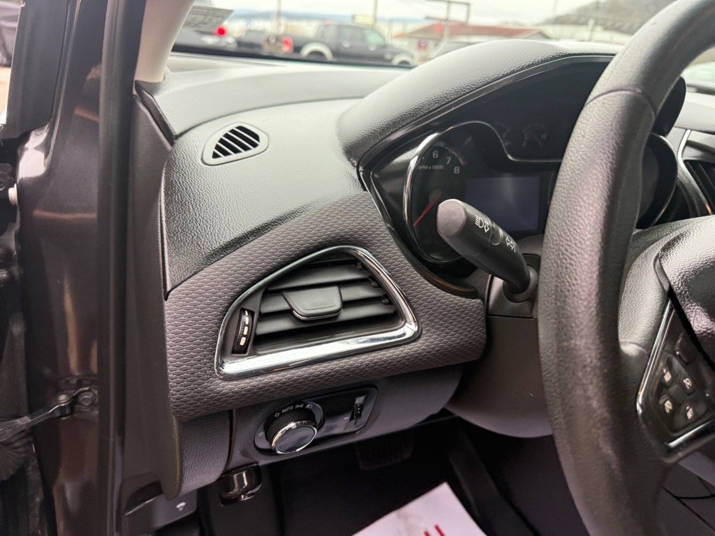 Used 2016 Chevrolet Cruze LT w/ Sun And Sound Package image 24