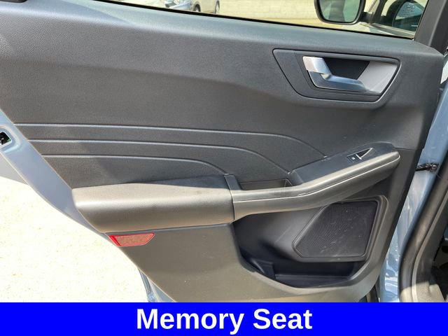 Used 2024 Ford Escape ST-Line w/ Tech Pack #1 AWD/4WD image 29