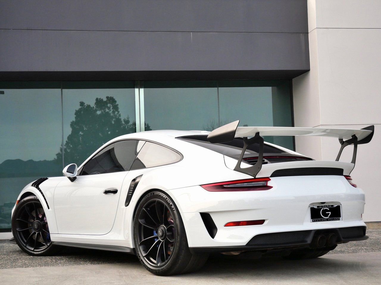 Used 2019 Porsche 911 GT3 RS image 5