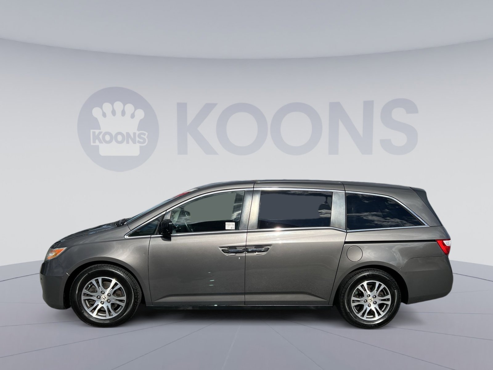 Used 2013 Honda Odyssey EX image 2