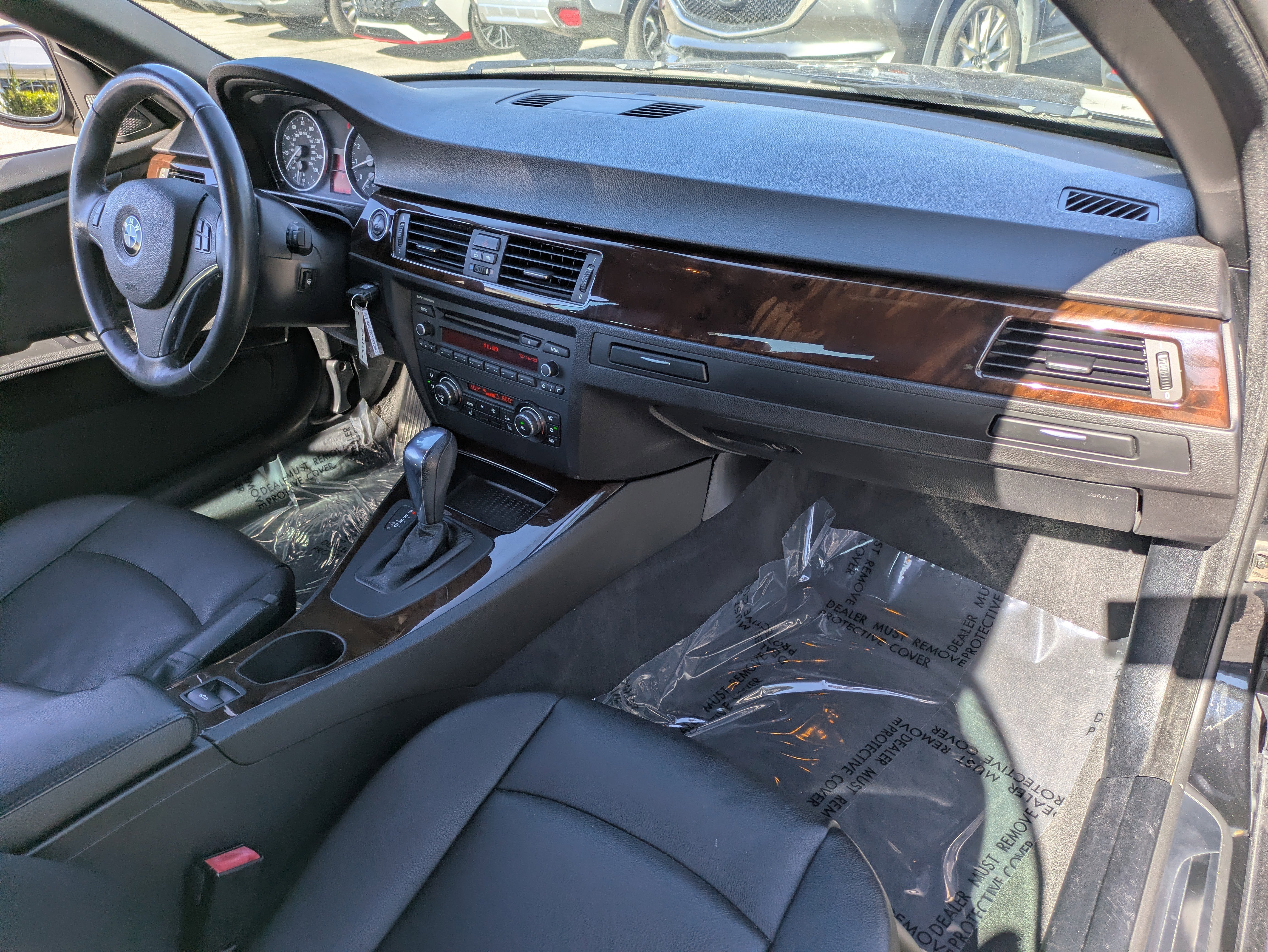 Used 2011 BMW 335i Convertible image 15