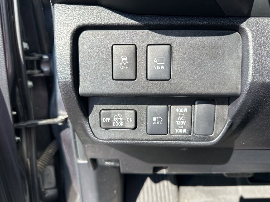 Used 2023 Toyota Tacoma TRD Off-Road w/ Advanced Technology Package image 24