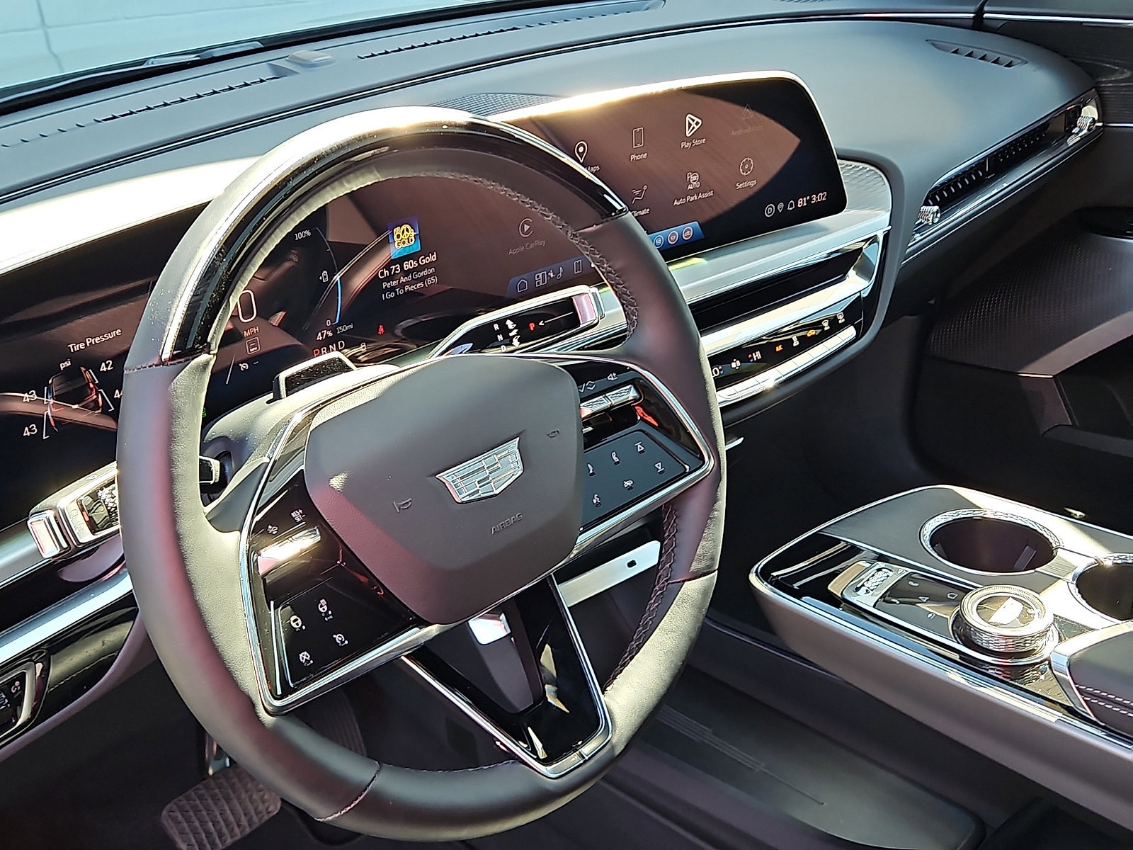 Certified 2024 Cadillac Lyriq Sport image 11