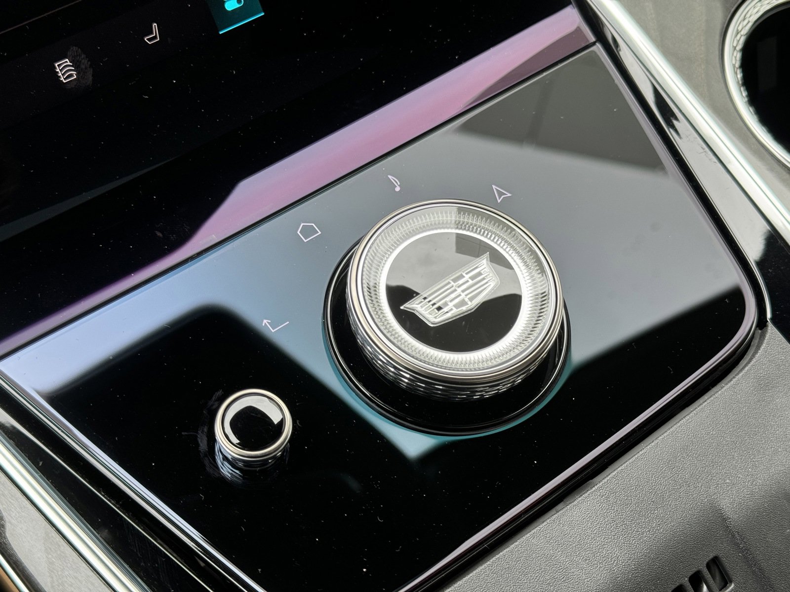 New 2025 Cadillac Escalade IQ Sport 2 w/ LPO, ONYX Package image 27