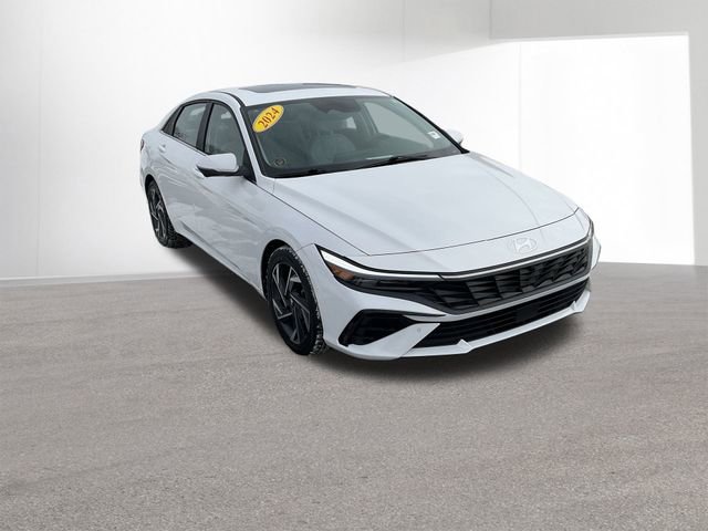 Used 2024 Hyundai Elantra Limited image 3