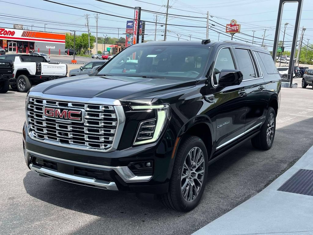 New 2026 GMC Yukon XL Denali w/ Denali Reserve Package AWD/4WD image 7