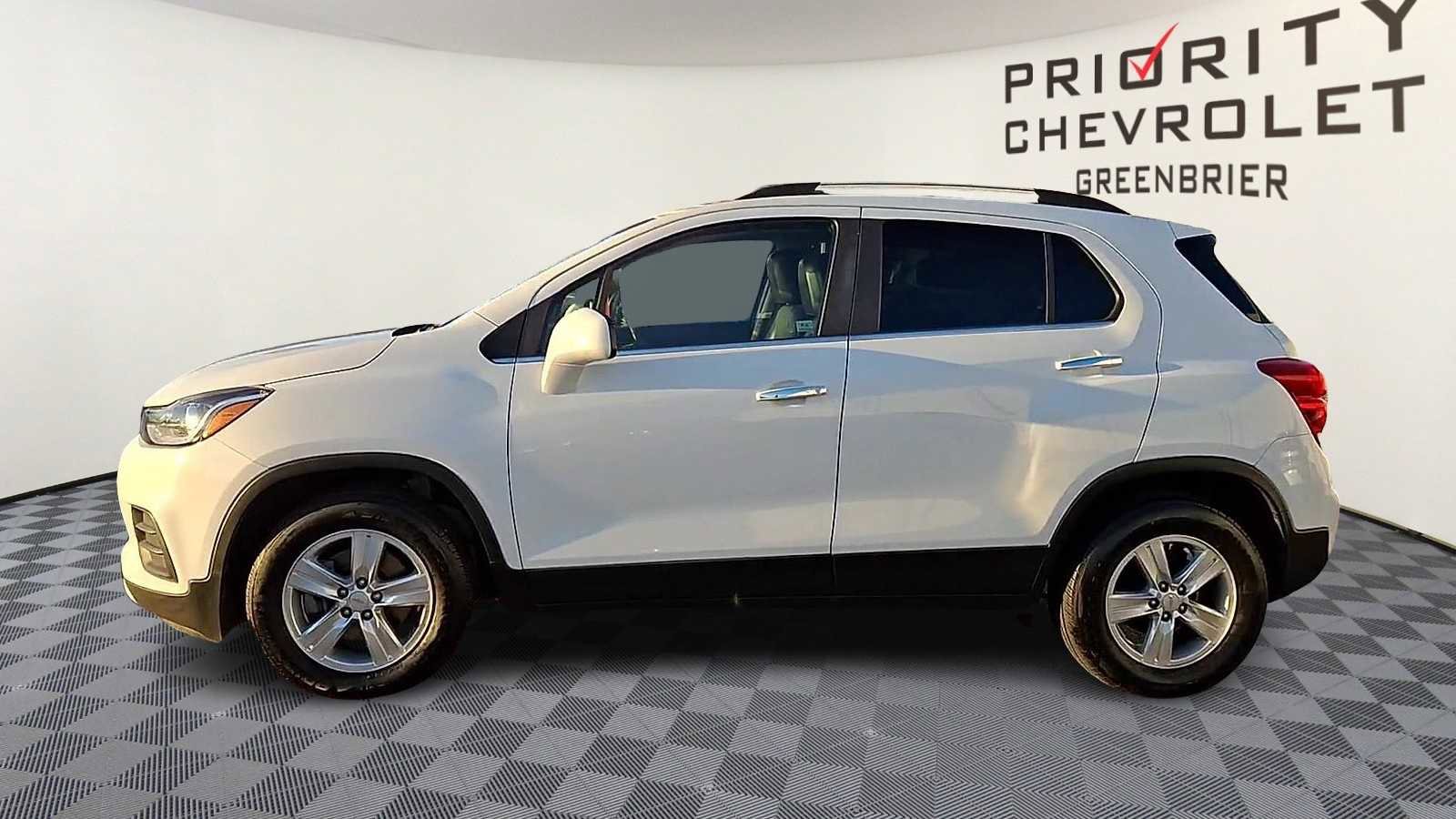 Certified 2019 Chevrolet Trax LT w/ LT Convenience Package image 5