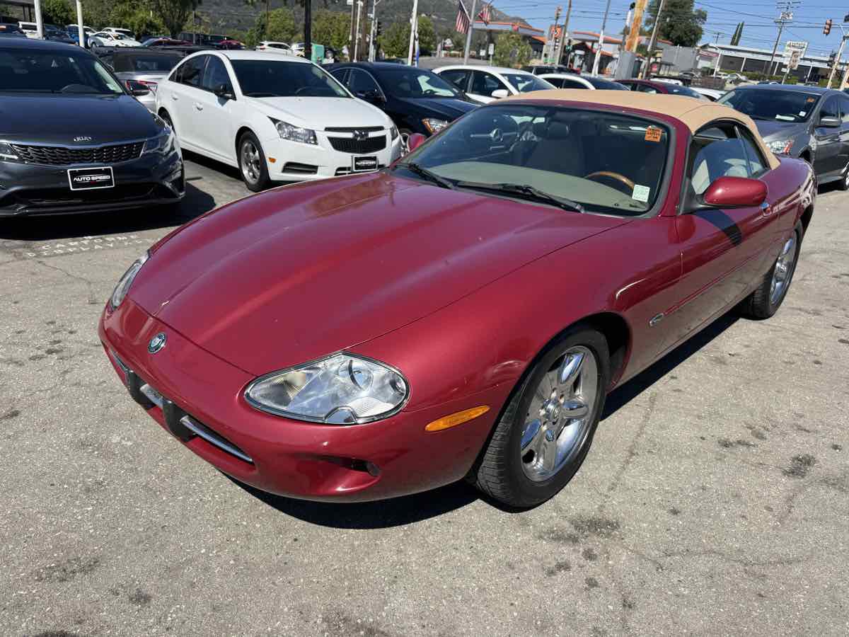 Used 1999 Jaguar XK8 Convertible image 3
