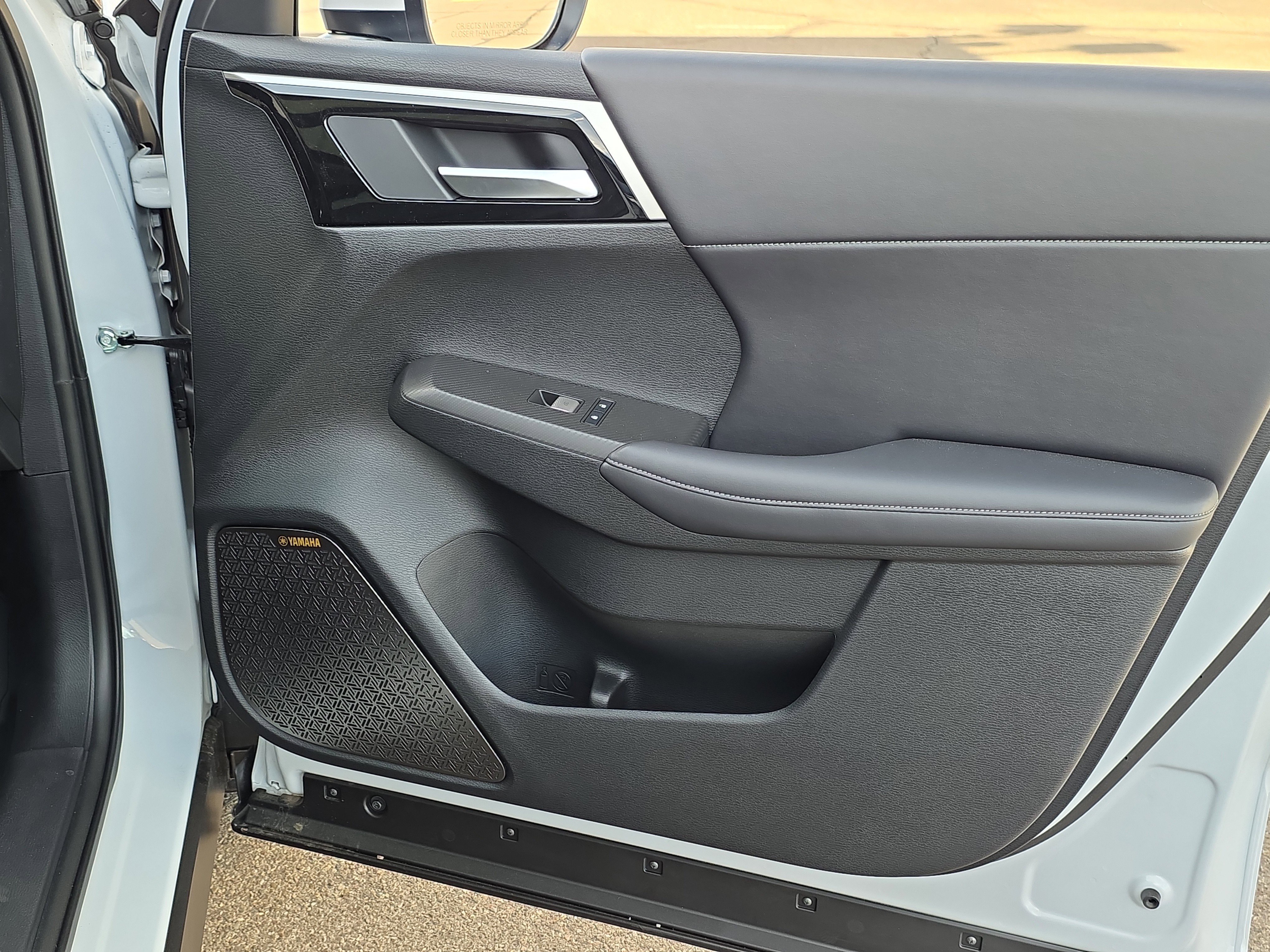 New 2026 Mitsubishi Outlander SE FWD image 32