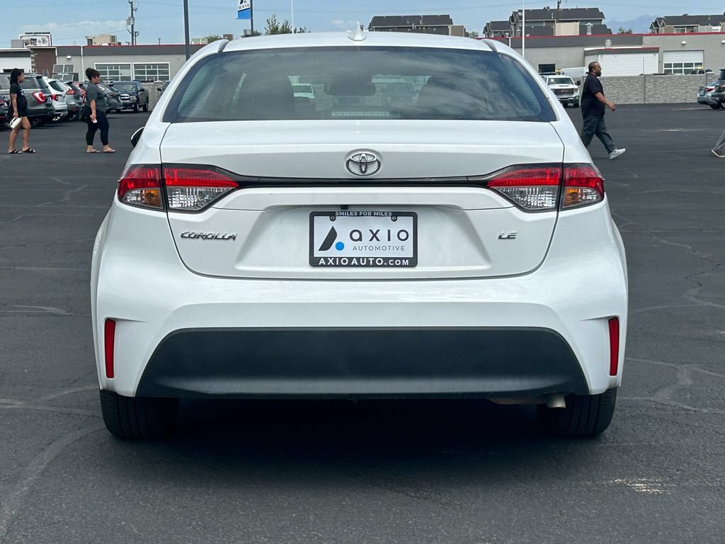 Used 2024 Toyota Corolla LE FWD image 5