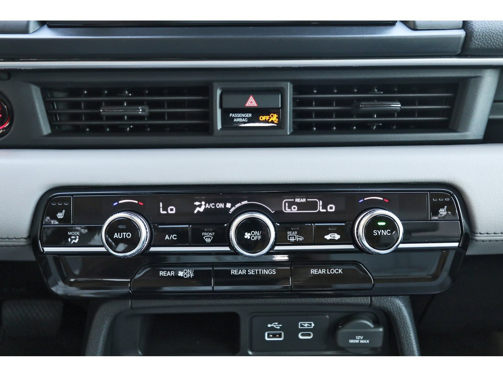 Used 2024 Honda Pilot Touring image 26