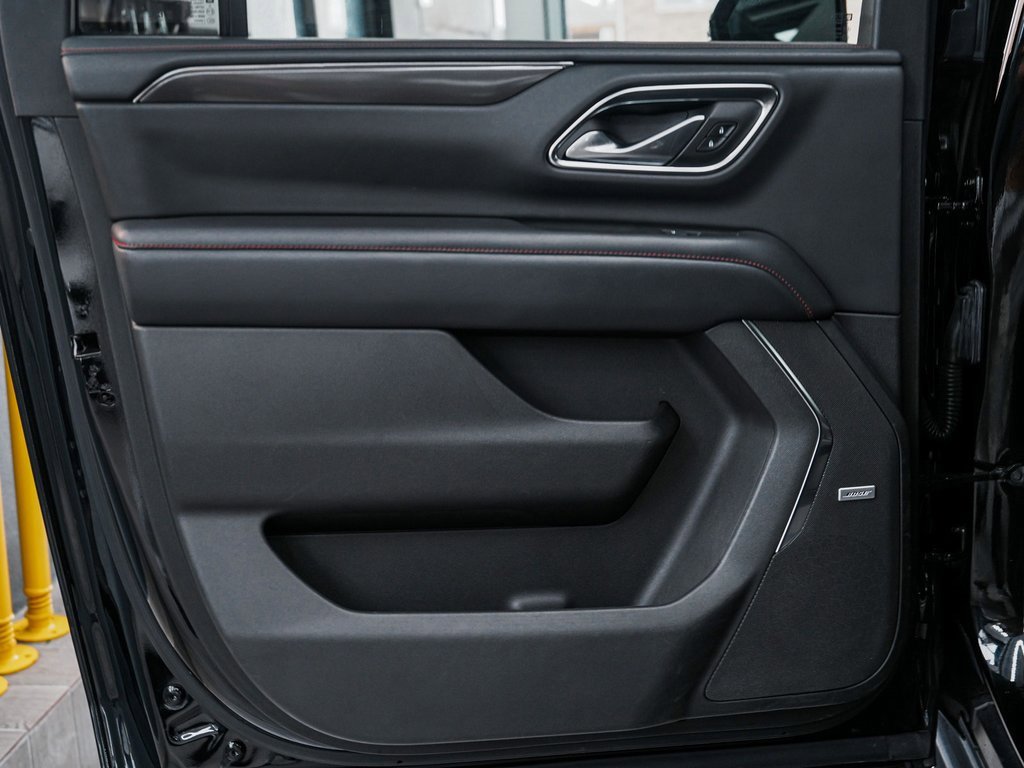 Used 2022 Chevrolet Suburban RST w/ Sport Performance Package image 14