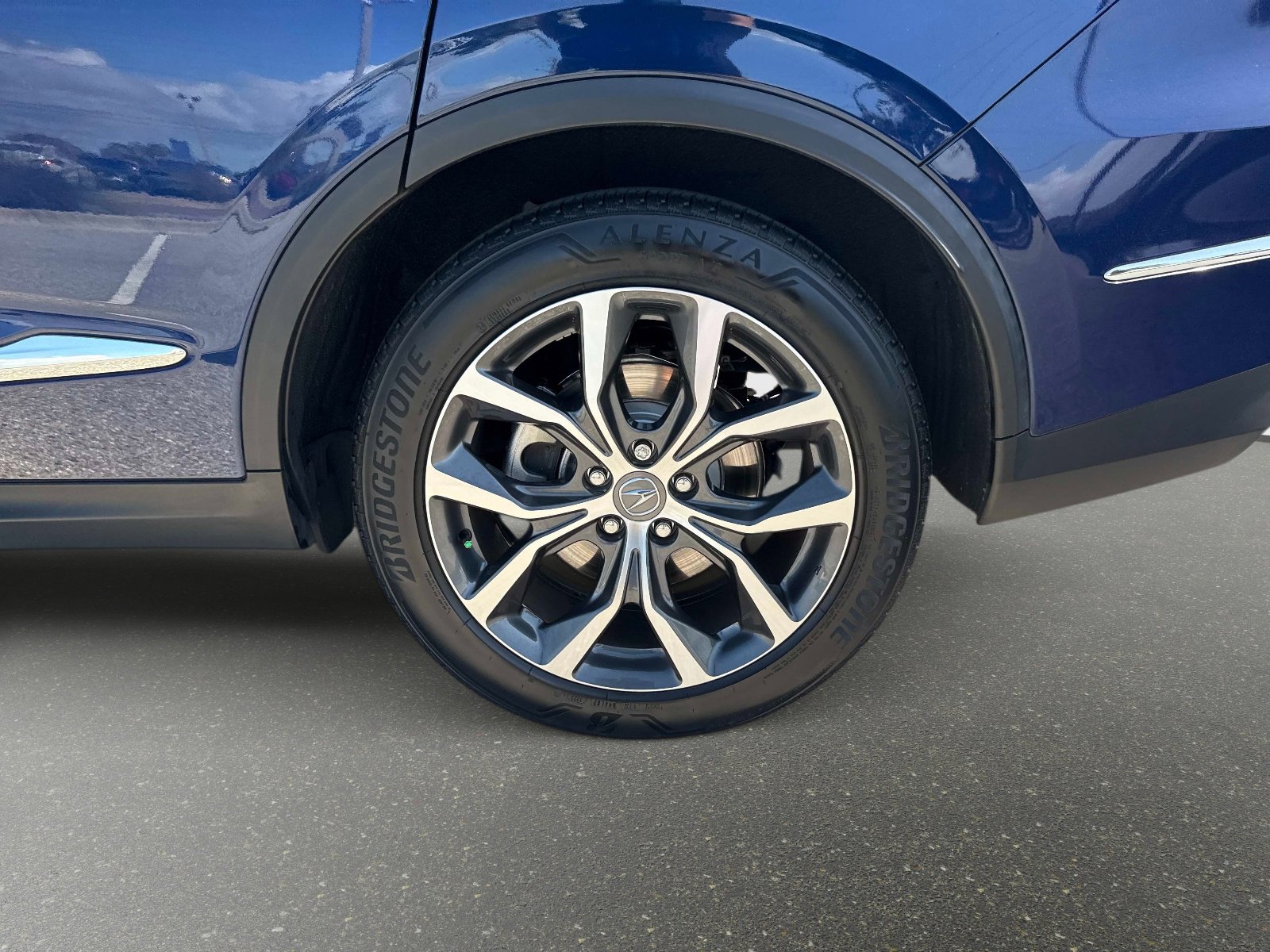 Used 2023 Acura MDX FWD w/ Technology Package image 11