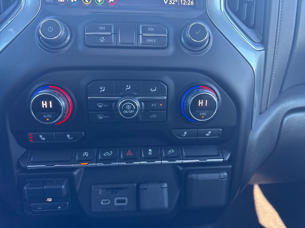 Used 2020 Chevrolet Silverado 1500 LT w/ All-Star Edition image 23