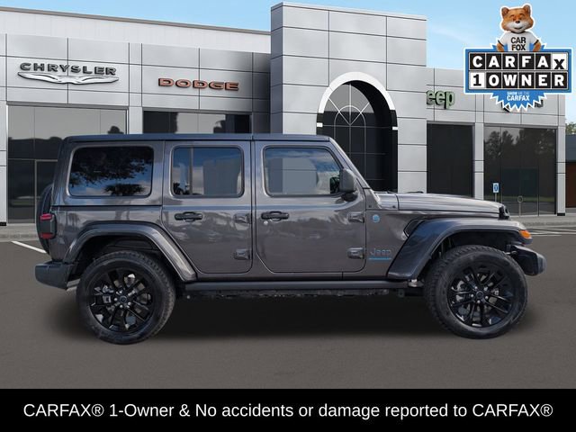 Used 2025 Jeep Wrangler Unlimited Sahara w/ Safety Group image 2