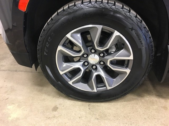 Used 2022 Chevrolet Tahoe LT w/ Luxury Package image 10